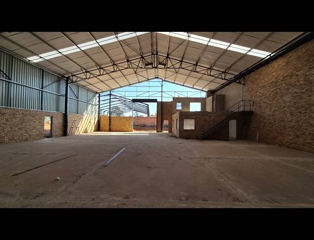 414M² WAREHOUSE FOR SALE IN BARTLETT